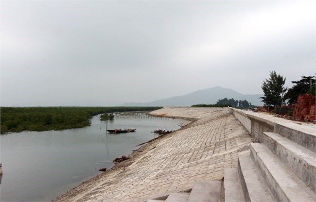 Xử lý vi phạm công trình thủy lợi Nam Sông Thương còn nhiều khó khăn (05/05/2023)